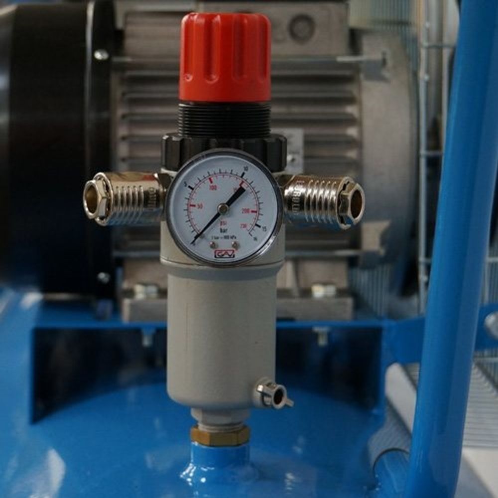 Průmyslový kompresor 200l, 2.2kW, 8bar Průmyslový kompresor 200l, 2.2kW, 8bar
