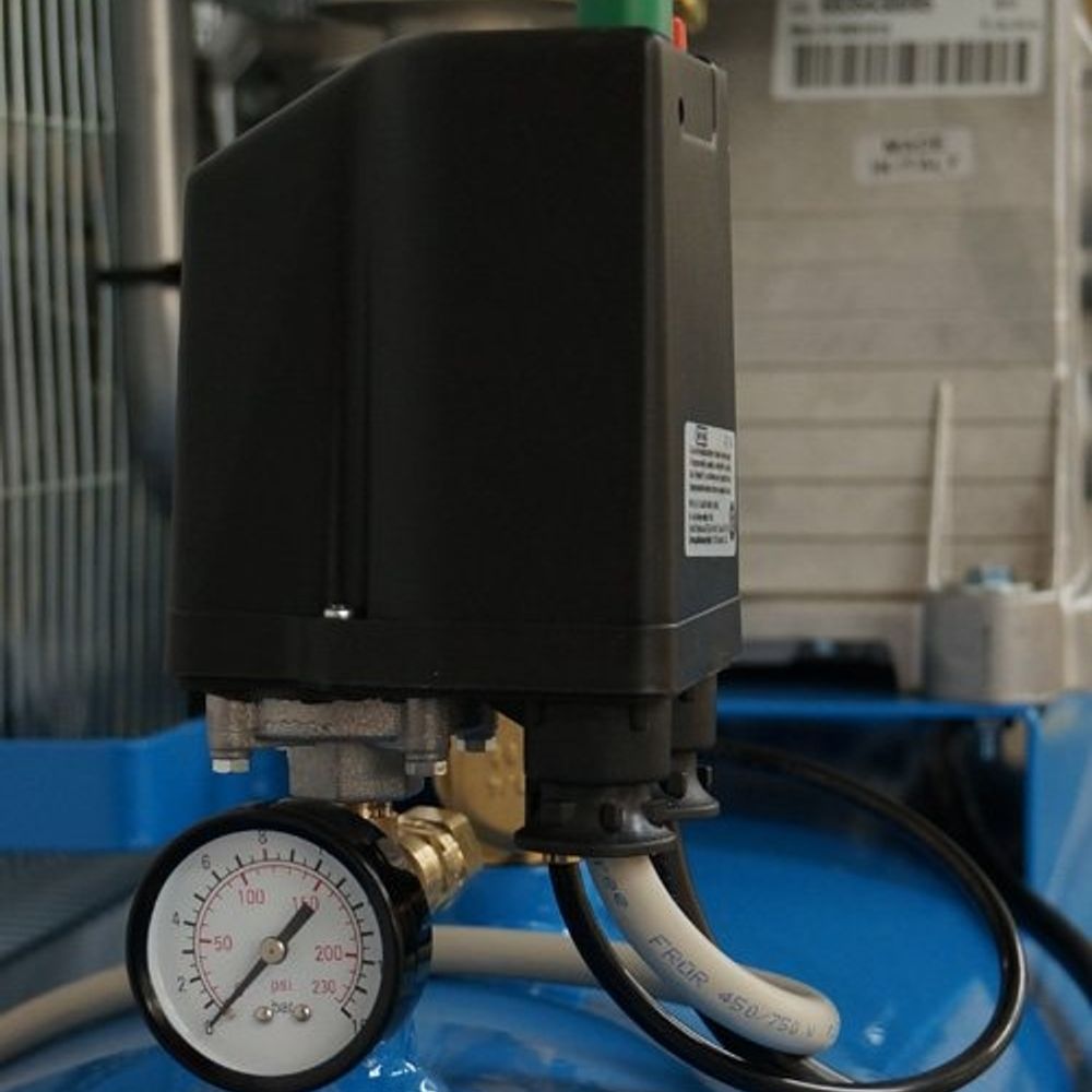Průmyslový kompresor 270l, 5.5kW, 10bar Průmyslový kompresor 270l, 5.5kW, 10bar