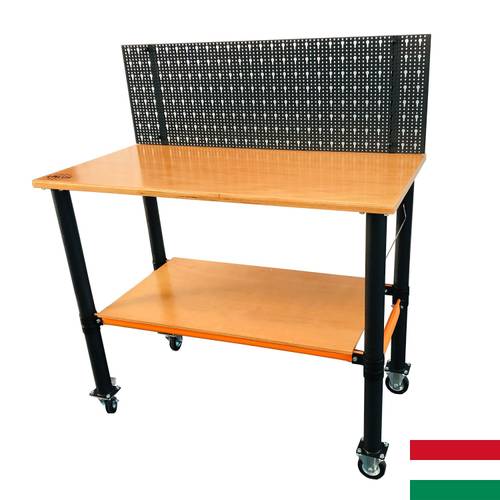 Modulárny pracovný stôl so štyrmi kolieskami s policou s perforovaným panelom 125x62x105cm Modulárny pracovný stôl so štyrmi kolieskami s policou s perforovaným panelom 125x62x105cm