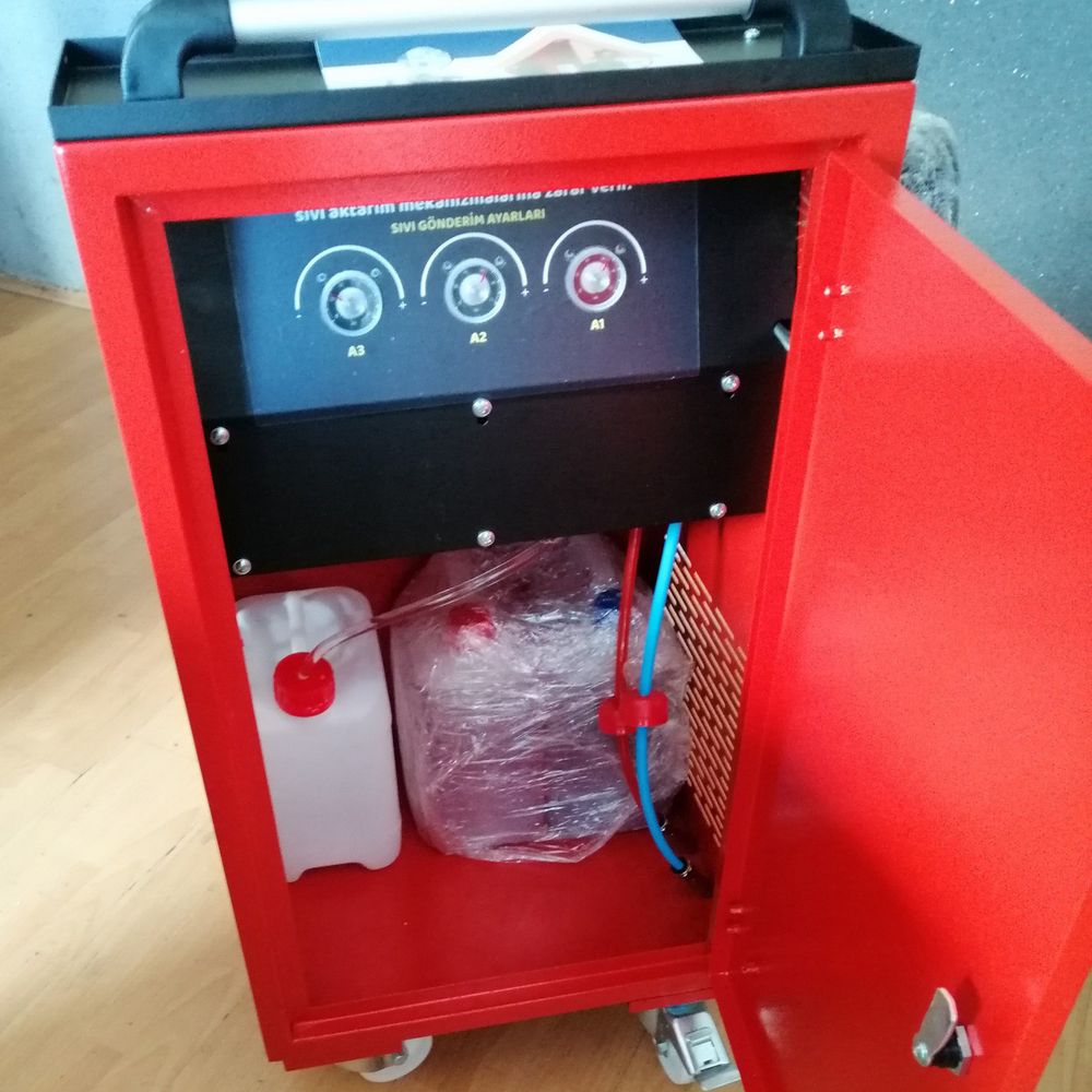 Stroj na čistenie DPF (priamo na aute) Stroj na čistenie DPF (priamo na aute)
