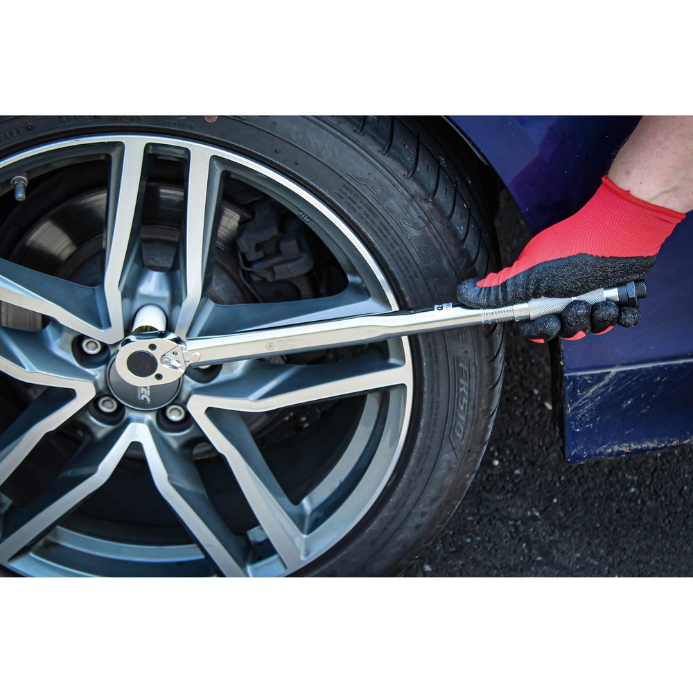 Torque Wrench, 12.5mm (1/2"), 28–210Nm Torque Wrench, 12.5mm (1/2"), 28–210Nm
