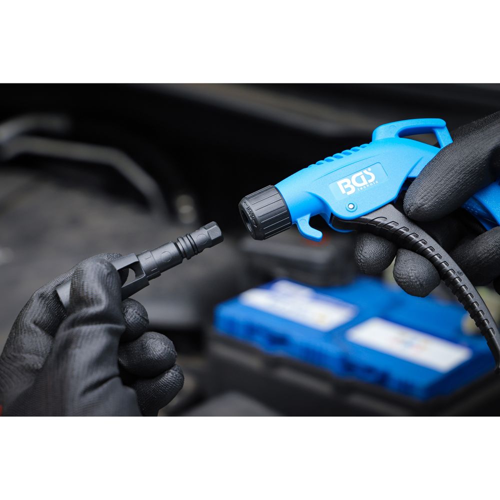 Air blow gun set with 5 attachments Air blow gun set with 5 attachments