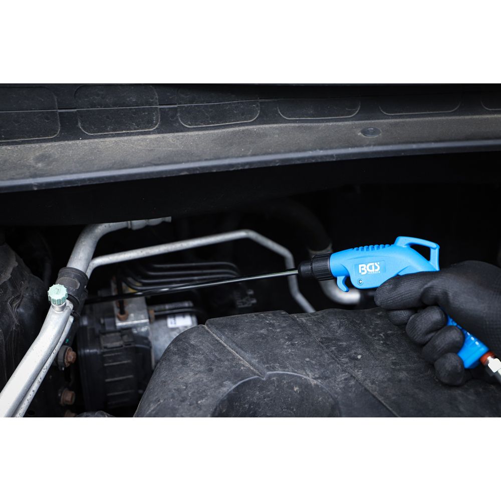 Air blow gun set with 5 attachments Air blow gun set with 5 attachments