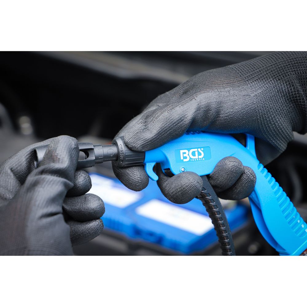 Air blow gun set with 5 attachments Air blow gun set with 5 attachments