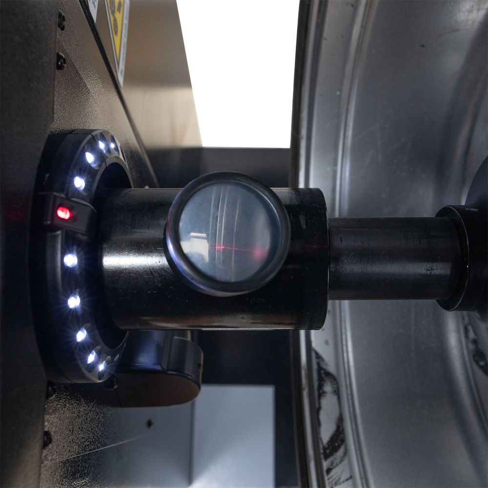 Automatische Auswuchtmaschine, IPS-Display, Ultraschallmessung, mehrsprachige Benutzeroberfläche Automatische Auswuchtmaschine, IPS-Display, Ultraschallmessung, mehrsprachige Benutzeroberfläche